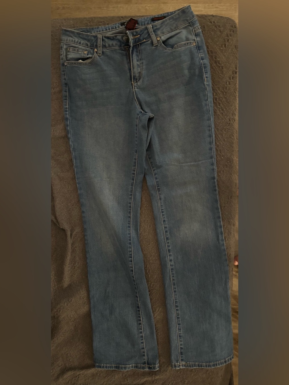 Earl slim boot Women's Mid Wash Blue Jeans